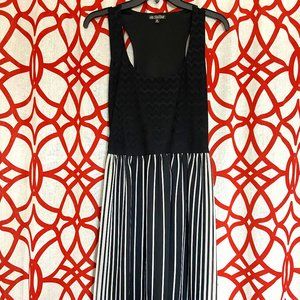 Asymmetrical Razorback Sleeveless Black and White Dress